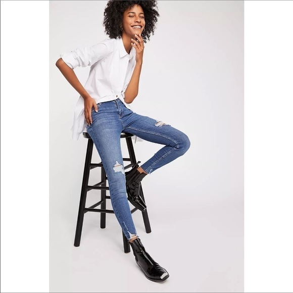 FREE PEOPLE Shark Bite Skinny Jeans - Picture 1 of 5